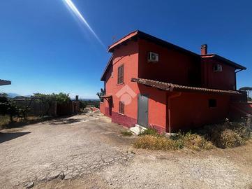3 LOCALI A VELLETRI