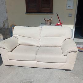 divano 2 posti 