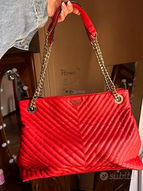 Borsa e portafoglio Victoria’s Secret