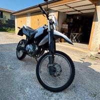 Yamaha wr125r