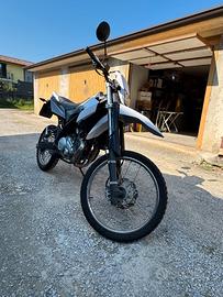 Yamaha wr125r