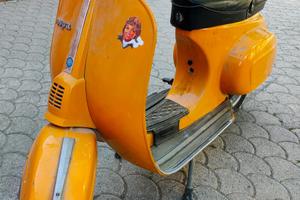 Vespa 50 special