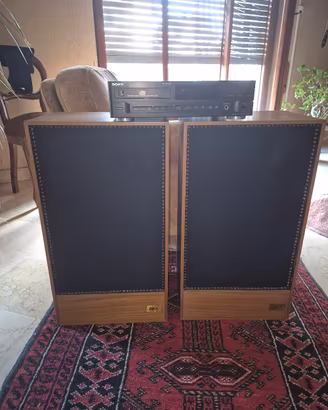 Acoustic Research AR-11