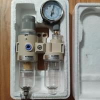 regolatore di pressione con separatore olio