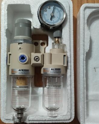 regolatore di pressione con separatore olio