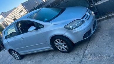 Vw Golf 5 Plus anno 2006 cilindrata 1968 gasolio, 