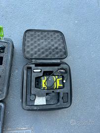 Livella laser 3D Metrica raggio verde con custodia