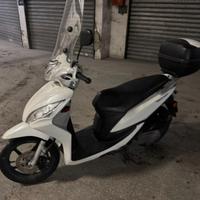 Honda Vision 50 bianco 2012