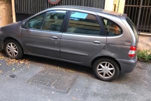 Renault Megane Scenic 