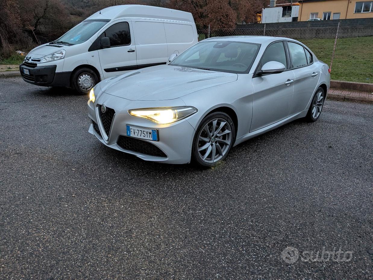 ALFA ROMEO Giulia (2016)
