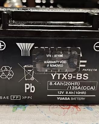 Yuasa YTX9-BS - 12V/8Ah Batteria