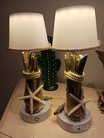 coppia di abat jour in color panna con legni marin