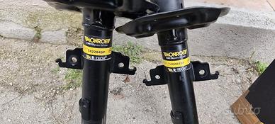 Coppia di ammortizzatori anteriori MONROE