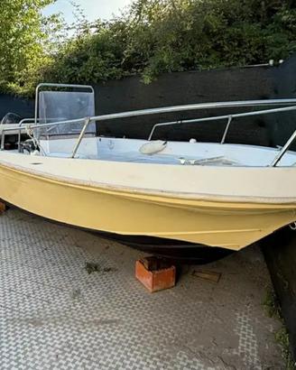 barca open 5.3m motore 40cv