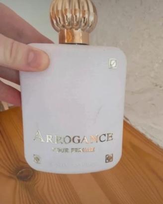 Bottoglia Arrogance