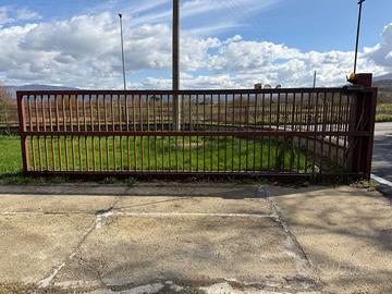 Cancello  scorrevole 640x178m