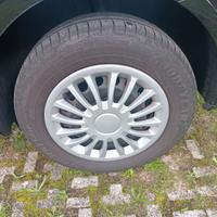 cerchi e gomme Touran