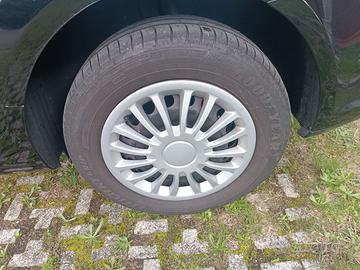 cerchi e gomme Touran