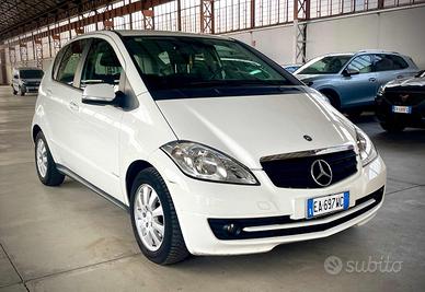 MERCEDES-BENZ A 160 CDI BlueEFFICIENCY Executive
