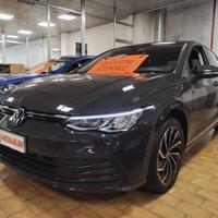 VOLKSWAGEN Golf 1.0 eTSI EVO Life MHEV 17"