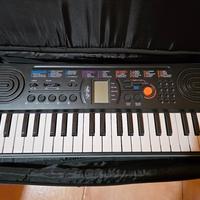 Pianola Casio SA-77 