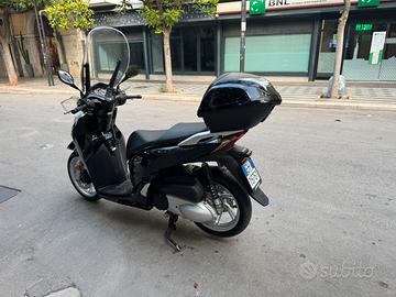 Honda Sh 300   Euro 3500