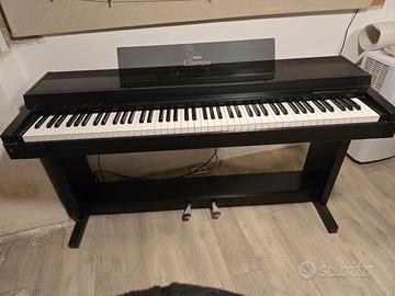 Pianoforte Yamaha Calvinova CLP 300