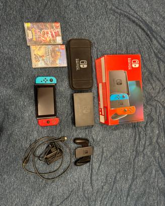 Nintendo switch + 2 giochi + custodia