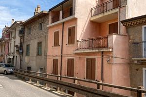 2 immobili in centro fonni