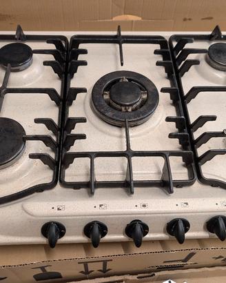 piano cottura 5 fuochi Franke a gas 