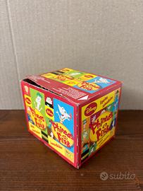 Box sigillato 50 bustine figurine Phineas & Ferb