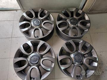 Cerchi in lega da 17 pollici per Fiat 500L