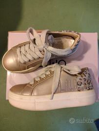 sneaker da bambina oro e bianco n.29