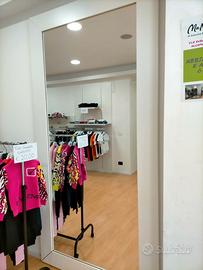 arredo negozio usato