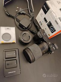 Sony A6000 + Sigma 16 mm f1.4 + Kit + accessori