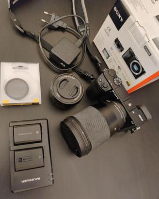 Sony A6000 + Sigma 16 mm f1.4 + Kit + accessori