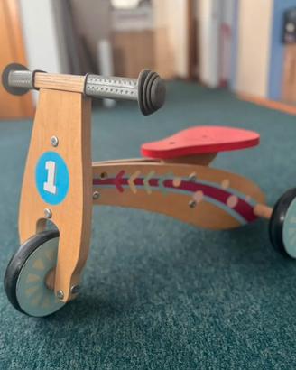 Bicicletta senza pedalo in legno