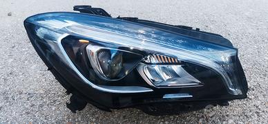 Proiettore destro Mercedes-Benz  CLA Restyling 