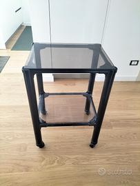 Tavolino-carrello con ruote 