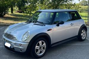 Mini Cooper 1.4 Diesel Neopatentati