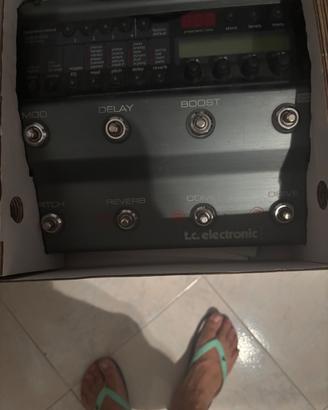 Pedaliera multieffettoTC electronic nova system