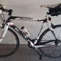 Bici da strada Pelizzoli in carbonio con Durace