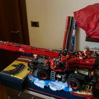 LEGO® Technic 42082 Carrello gru fuoristrada