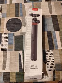 bastone per selfie e fotocamera 