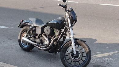 Harley davidson dyna super glide