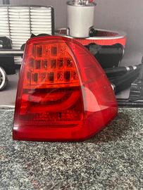4871738 faro posteriore destro per BMW SERIE 3 TOU