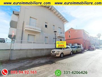 Centralissimo con spazio esterno esclusivo