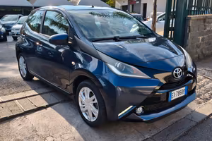 Toyota Aygo 1.0 VVT-i 69 CV 5 porte x-clusiv
