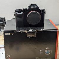 Fotocamera Sony A7R 36.3 Mpx scatti 18.000