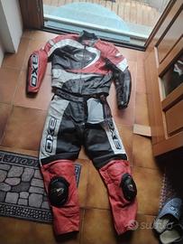 giacca e pantaloni motociclista 